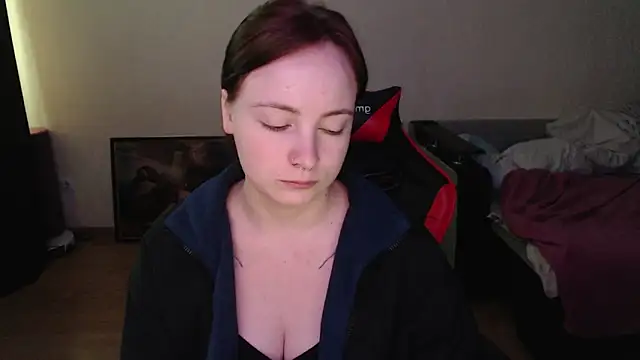 Snapshot of Laralianna chatting on 05/28/26, 06:00 Laralianna online show from 05/28/26, 06:00