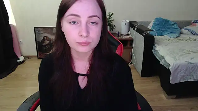 Snapshot of Laralianna chatting on 06/15/26, 11:56 Laralianna online show from 06/15/26, 11:56