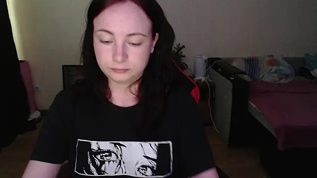Snapshot of Laralianna chatting on 06/26/26, 01:37 Laralianna online show from 06/26/26, 01:37