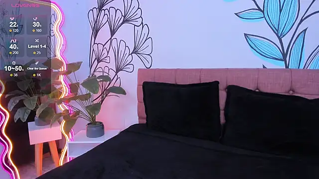 Snapshot of Sweet_Ariadna_ chatting on 03/18/25, 12:03 Sweet Ariadna online show from 03/18/25, 12:03