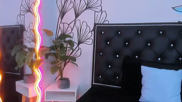 Sweet Ariadna  online show from 03/10/26, 11:59