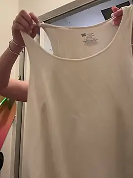 Snapshot of Lexi_Shocker chatting on 02/26/25, 12:16 Lexi Shocker online show from 02/26/25, 12:16