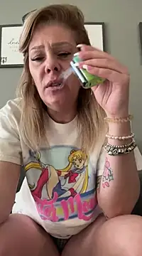 Snapshot of Lexi_Shocker chatting on 02/26/25, 10:20 Lexi Shocker online show from 02/26/25, 10:20