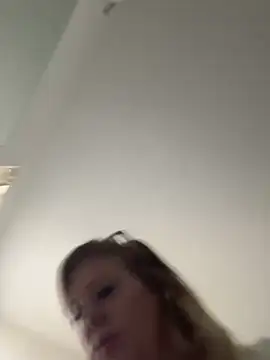 Snapshot of Lexi_Shocker chatting on 02/28/25, 07:46 Lexi Shocker online show from 02/28/25, 07:46