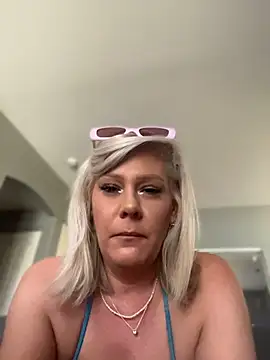 Snapshot of Lexi_Shocker chatting on 06/13/26, 07:23 Lexi Shocker online show from 06/13/26, 07:23