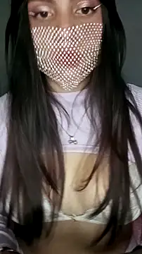 Snapshot of darika__ chatting on 10/07/25, 06:43 darika online show from 10/07/25, 06:43