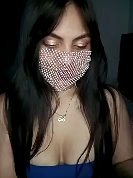 Snapshot of darika__ chatting on 10/15/25, 05:51 darika online show from 10/15/25, 05:51