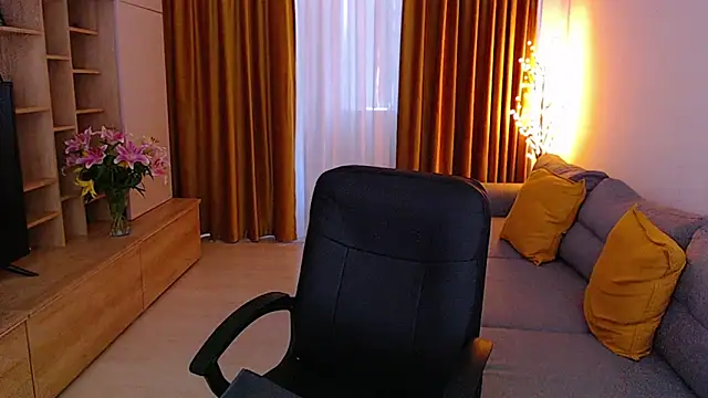  Mia Adams online show from 09/22/25, 08:05