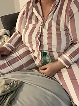 sweeti Em online show from 01/12/26, 06:57