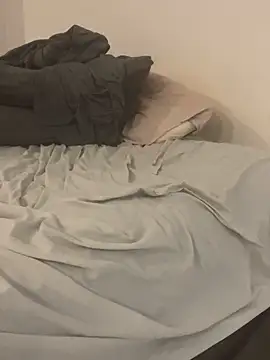 sweeti Em online show from 04/18/26, 07:58