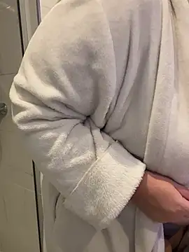 sweeti Em online show from 04/20/26, 06:53