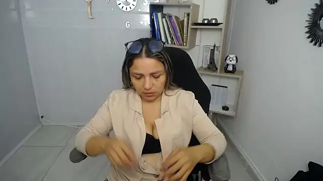 Snapshot of cum_bigass chatting on 05/25/26, 12:22 cum bigass online show from 05/25/26, 12:22