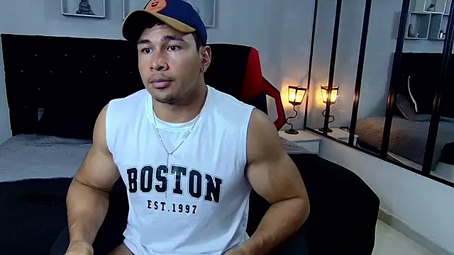 tyler hank01 online show from 01/30/25, 09:04