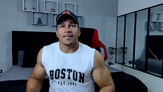 tyler hank01 online show from 02/01/25, 01:02