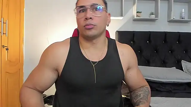 tyler hank01 online show from 03/27/26, 01:22