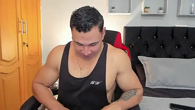 tyler hank01 online show from 03/28/26, 05:12