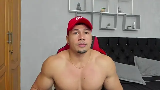 tyler hank01 online show from 06/30/26, 06:42