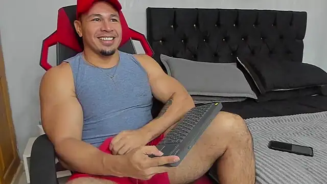 tyler hank01 online show from 07/17/26, 08:35