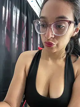 Ninnfa online show from 02/12/25, 07:24