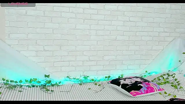 LinaKenny online show from 03/20/26, 05:18