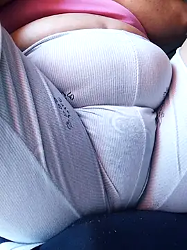 Monseratte21 online show from 12/18/25, 01:28