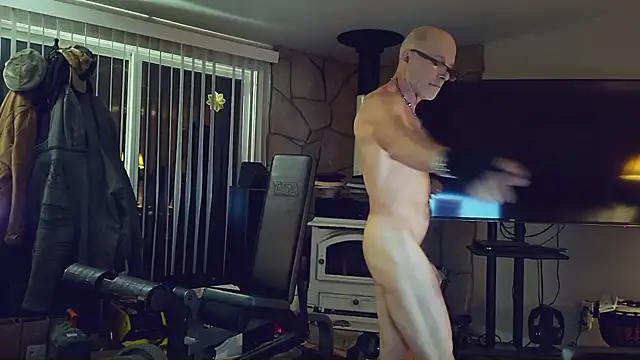 MoonDancer online show from 04/01/26, 04:35