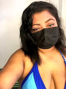 Snapshot of _Cute_ariana_ chatting on 11/02/25, 08:17 Cute ariana online show from 11/02/25, 08:17