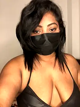 Snapshot of _Cute_ariana_ chatting on 11/13/25, 07:02 Cute ariana online show from 11/13/25, 07:02