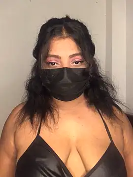 Snapshot of _Cute_ariana_ chatting on 01/31/26, 07:11 Cute ariana online show from 01/31/26, 07:11