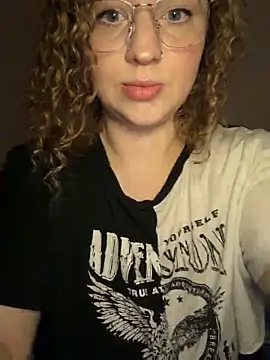 EmmieRae online show from 11/04/25, 12:26