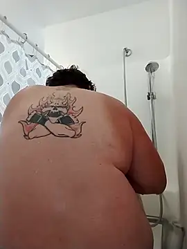 Snapshot of JGRisk chatting on 09/29/25, 12:21 JGRisk online show from 09/29/25, 12:21