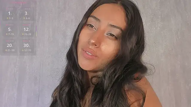 Snapshot of Valentinne_z chatting on 09/14/25, 01:16 Valentinne z online show from 09/14/25, 01:16