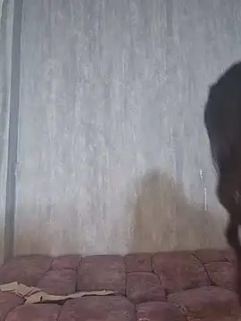 Snapshot of Valentinne_z chatting on 11/13/25, 11:58 Valentinne z online show from 11/13/25, 11:58