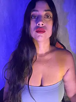 Valentinne z online show from 02/13/26, 11:28