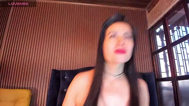 Snapshot of JuliaDawson_ chatting on 03/16/25, 10:42 JuliaDawson online show from 03/16/25, 10:42