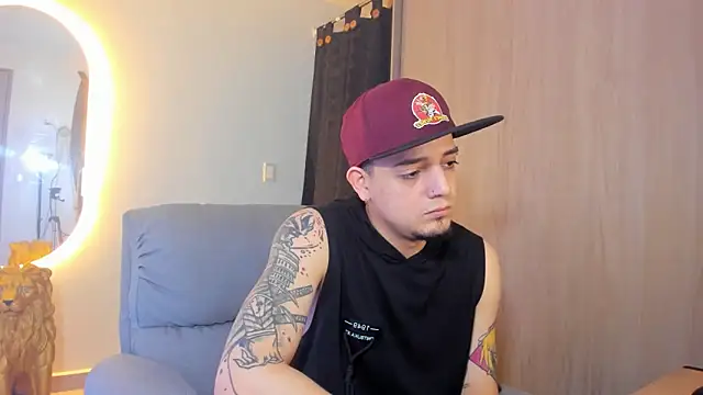 Snapshot of alejandro_calderon1 chatting on 02/16/25, 04:42 alejandro calderon1 online show from 02/16/25, 04:42