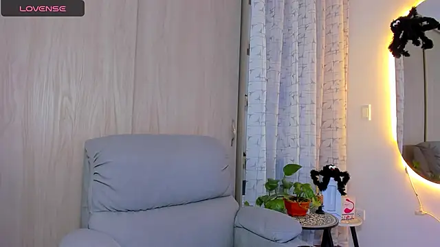 Snapshot of alejandro_calderon1 chatting on 10/12/25, 05:17 alejandro calderon1 online show from 10/12/25, 05:17