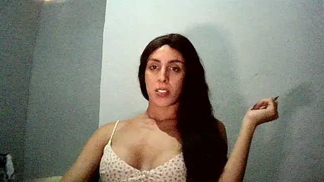 Snapshot of AlexiaDuucan chatting on 01/24/25, 04:49 AlexiaDuucan online show from 01/24/25, 04:49