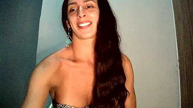 Snapshot of AlexiaDuucan chatting on 02/12/25, 09:22 AlexiaDuucan online show from 02/12/25, 09:22