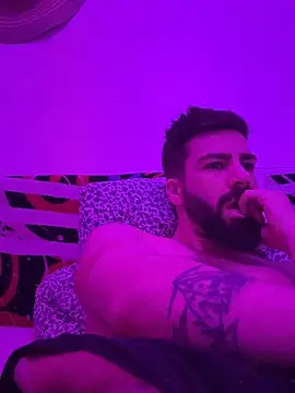 kinkyguy04 online show from 03/21/25, 09:23