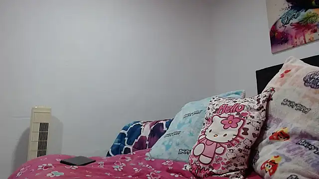 Snapshot of aleera_starxx982 chatting on 02/21/25, 12:49 aleera starxx982 online show from 02/21/25, 12:49