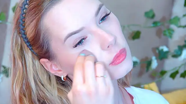 GentleRossi online show from 04/22/26, 03:13