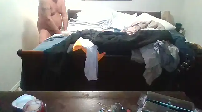 Snapshot of twotonetommyme chatting on 01/12/25, 06:49 twotonetommyme online show from 01/12/25, 06:49