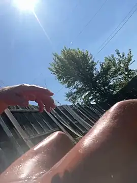 Snapshot of twotonetommyme chatting on 09/09/25, 06:29 twotonetommyme online show from 09/09/25, 06:29