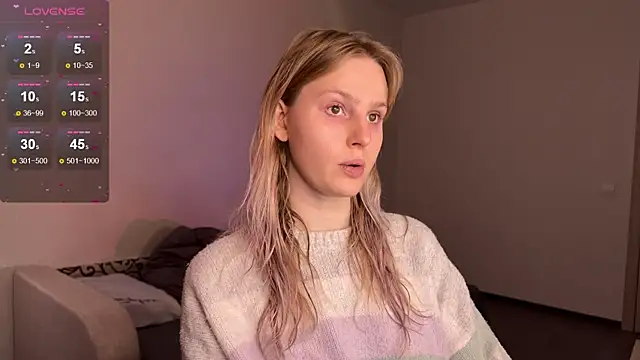 Snapshot of Chanel_Gill chatting on 02/22/25, 01:02 Chanel Gill online show from 02/22/25, 01:02
