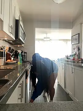 MeghanXO online show from 01/29/25, 03:04