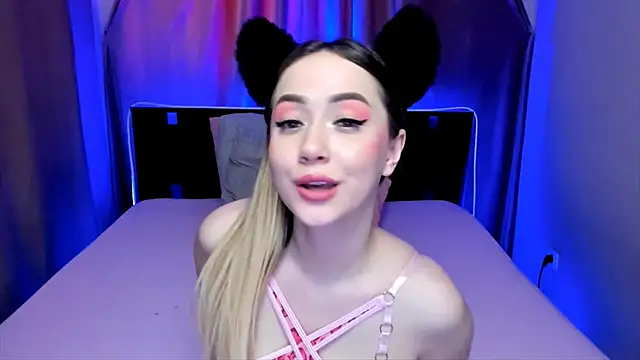 Snapshot of AriaSugar chatting on 03/01/25, 07:51 AriaSugar online show from 03/01/25, 07:51