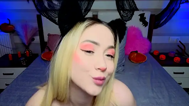 Snapshot of AriaSugar chatting on 11/03/25, 05:42 AriaSugar online show from 11/03/25, 05:42