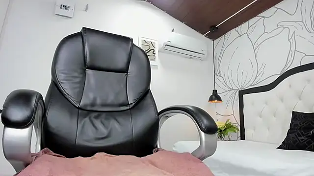 jacob hardx online show from 12/02/25, 08:15