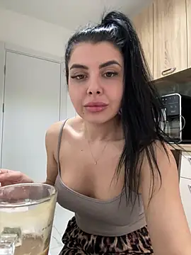 Snapshot of Scarlett-Dream chatting on 01/23/25, 11:15 Scarlett-Dream online show from 01/23/25, 11:15